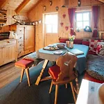 Unterkircher בקתה